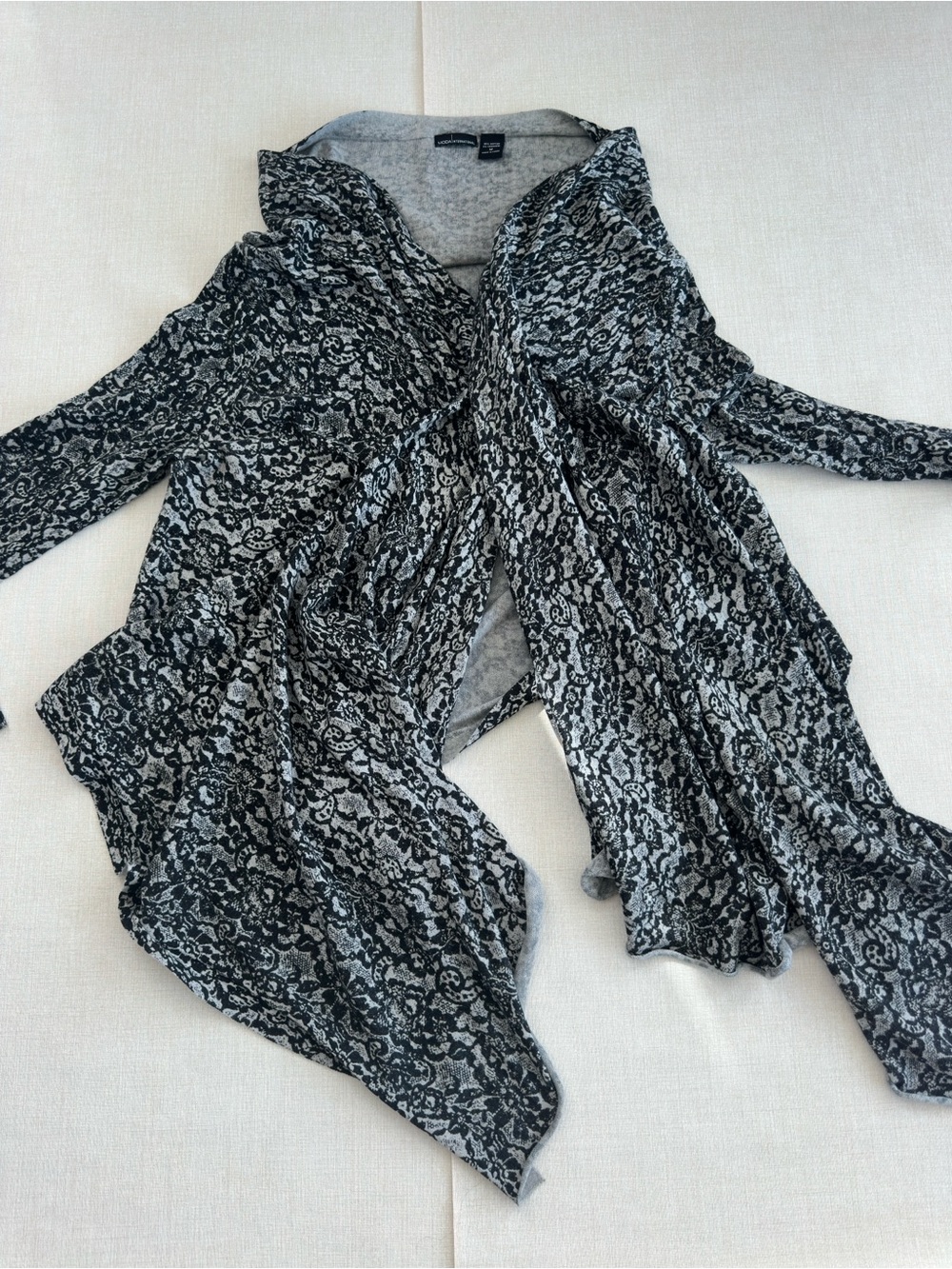 Women's Black & Gray Lace-Pattern Open Front Sweater Cardigan